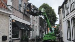 Met werkplatform Met werkplatform